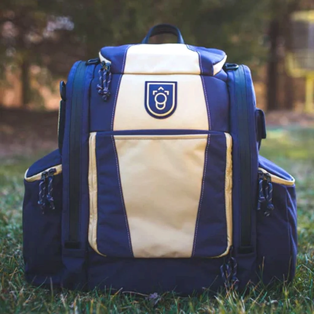 Squatch Disc Golf Bag (Catrina Allen Signature Legend 3.0 with Cooler)